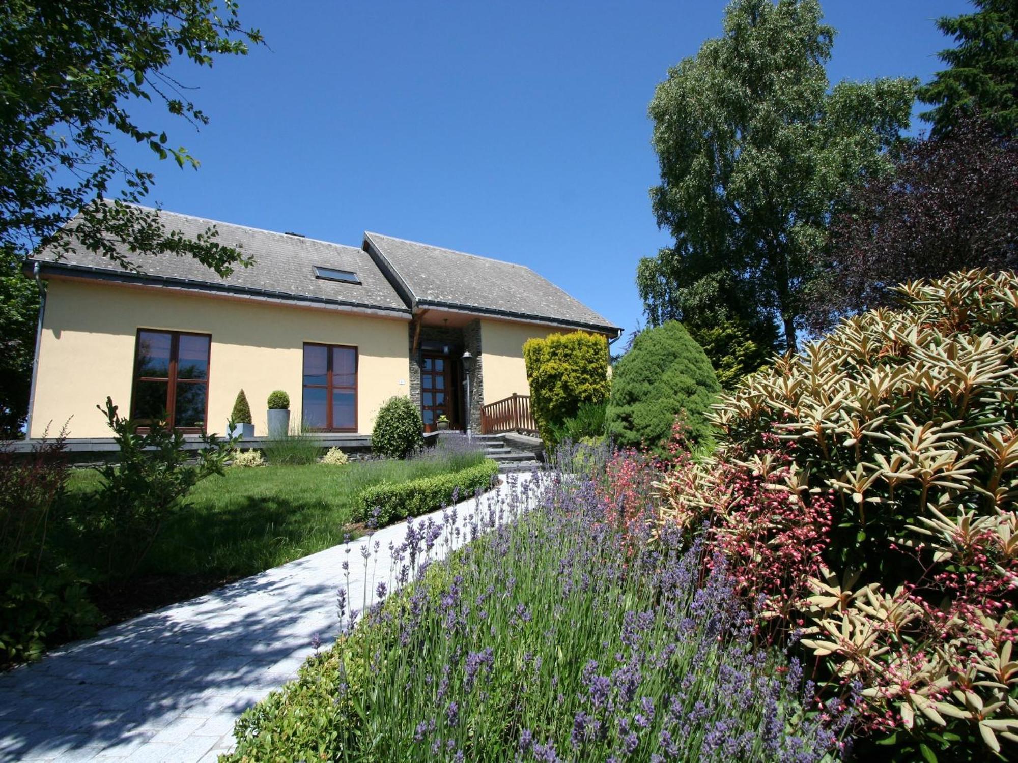 Peaceful Cottage In Ardennes With Private Terrace บาสตาญ ภายนอก รูปภาพ